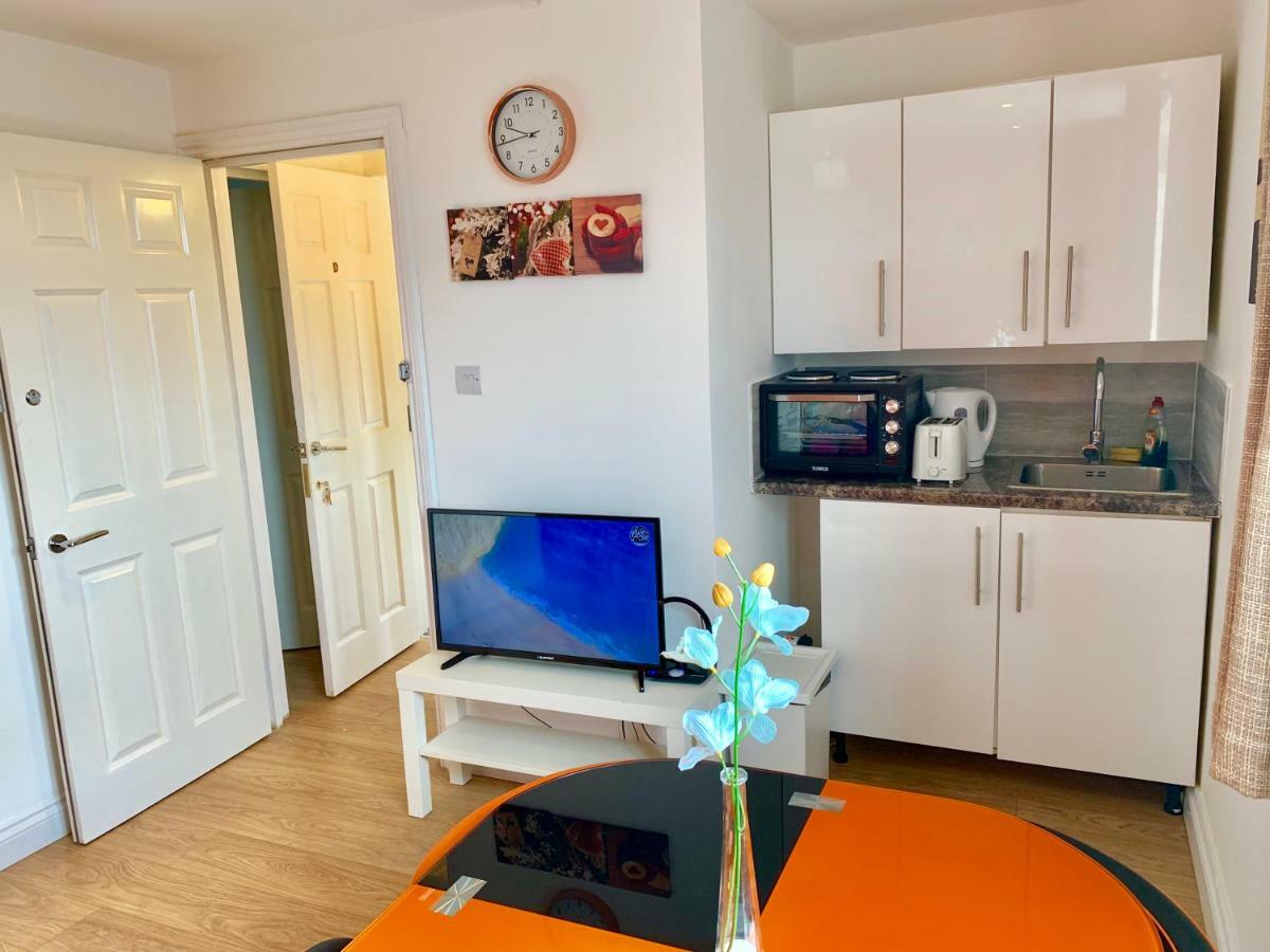 London Studio Apartments, Private Bathrooms And Parking Ilford Dış mekan fotoğraf