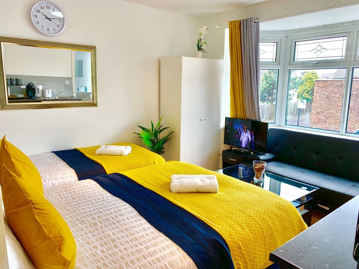 London Studio Apartments, Private Bathrooms And Parking Ilford Dış mekan fotoğraf