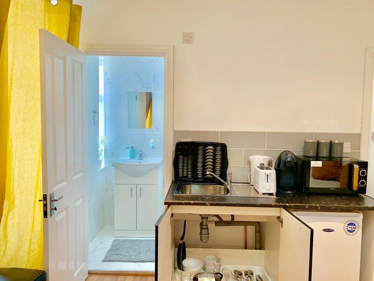 London Studio Apartments, Private Bathrooms And Parking Ilford Dış mekan fotoğraf