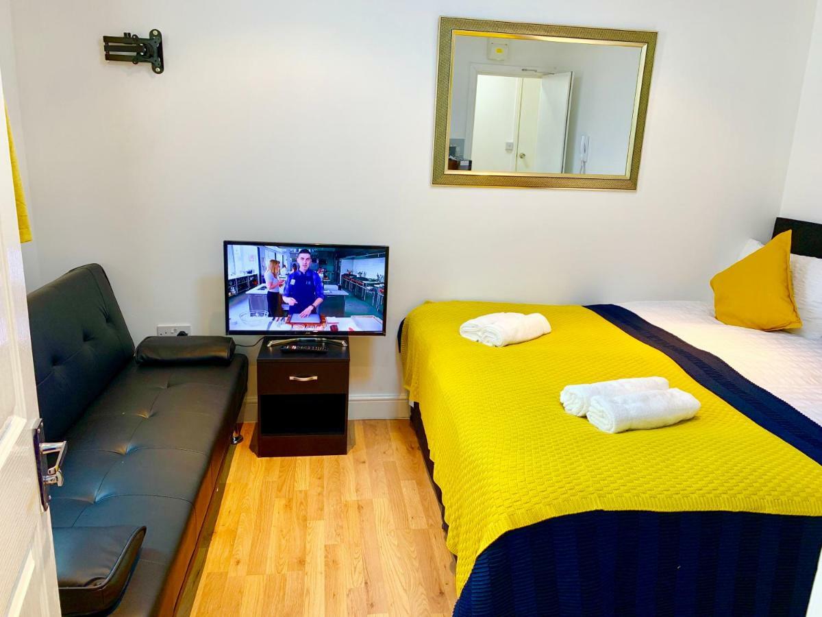 London Studio Apartments, Private Bathrooms And Parking Ilford Dış mekan fotoğraf